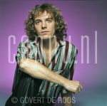 01-11-1979 Peter Frampton at studio in Amsterdam, The Netherlands.

[keywords]Posed, Half Length, Eyecontact[/keywords]